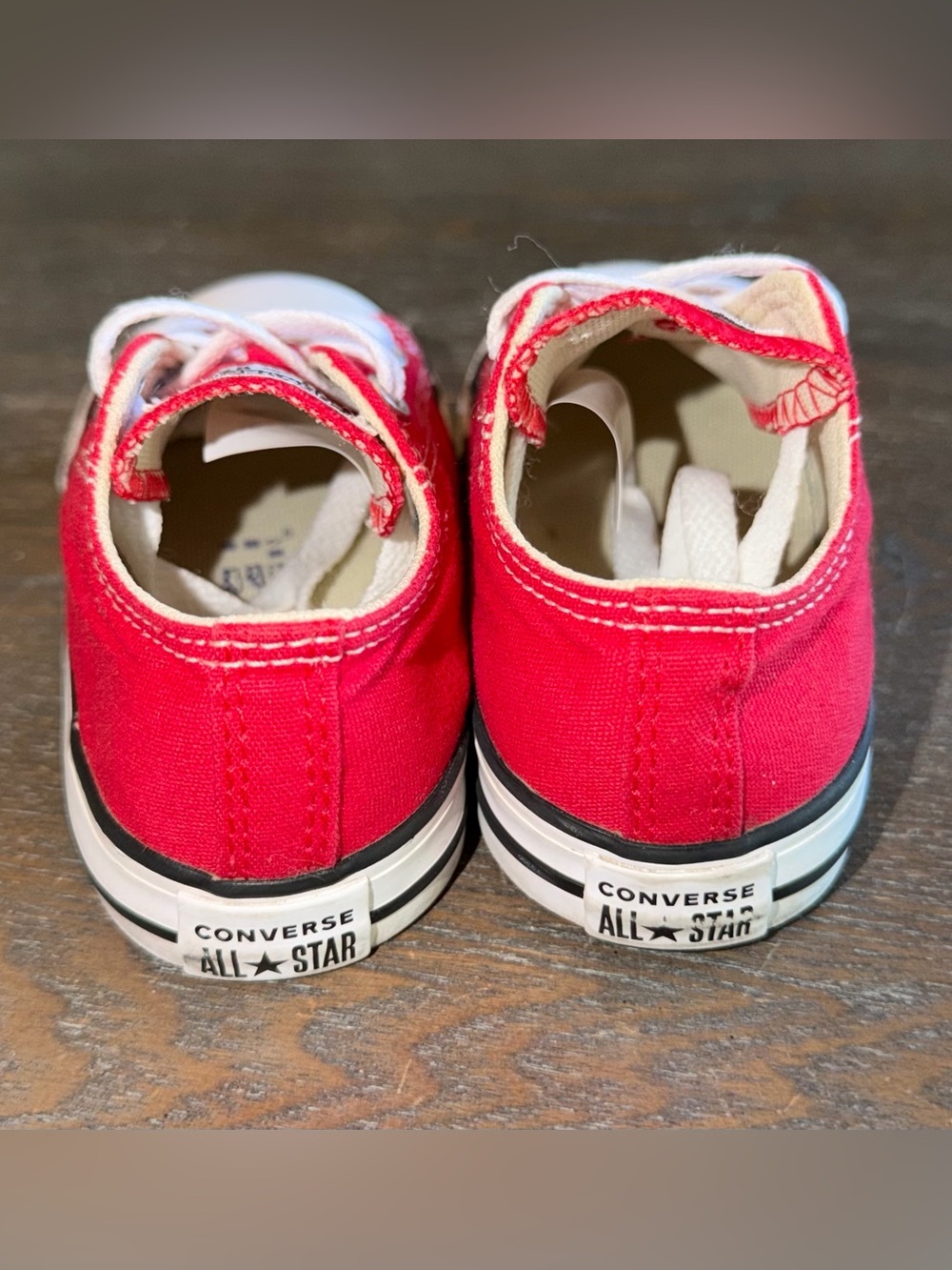 Red Converse All Star Chuck Taylor Low Top Sneakers size 8 - Picture 4 of 10